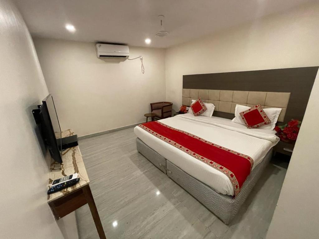Hotel Hari Vilaas Βαρανάσι Εξωτερικό φωτογραφία