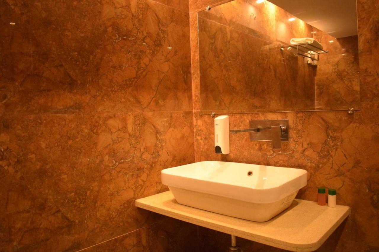 Hotel Hari Vilaas Βαρανάσι Εξωτερικό φωτογραφία